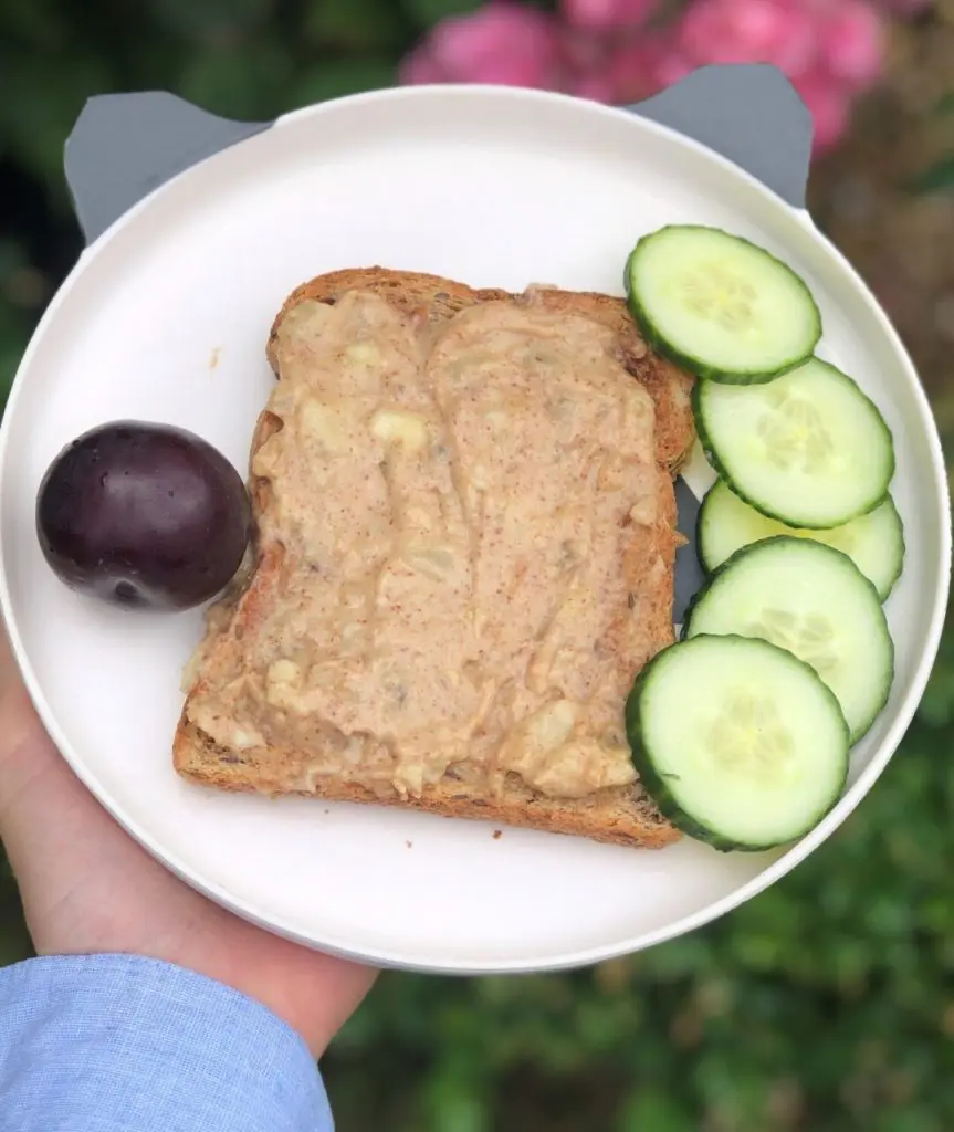 The Importance of offering a variety of foods at a young age