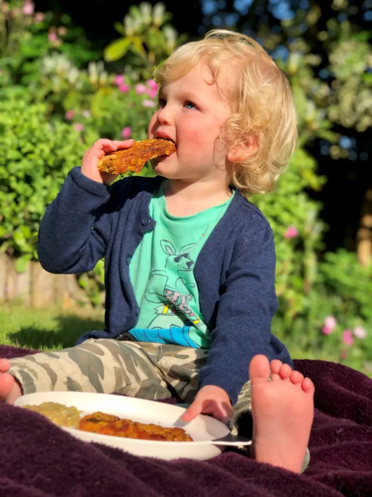 Eating Out: Baby and Toddler Food Ideas and Tips