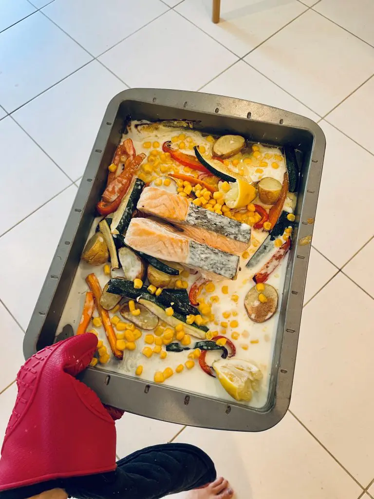 Creamy Lemony Salmon Bake