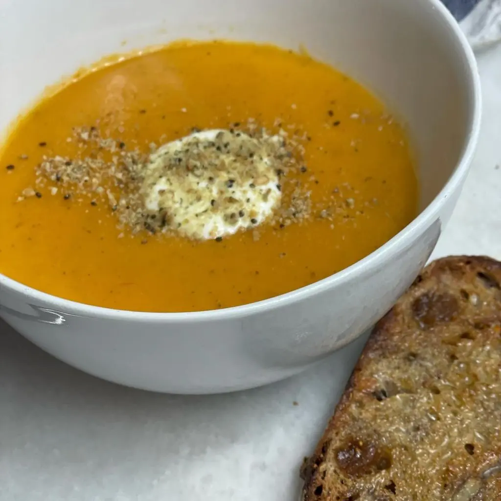Top 10 Tips for Including Your Baby in Family Meals