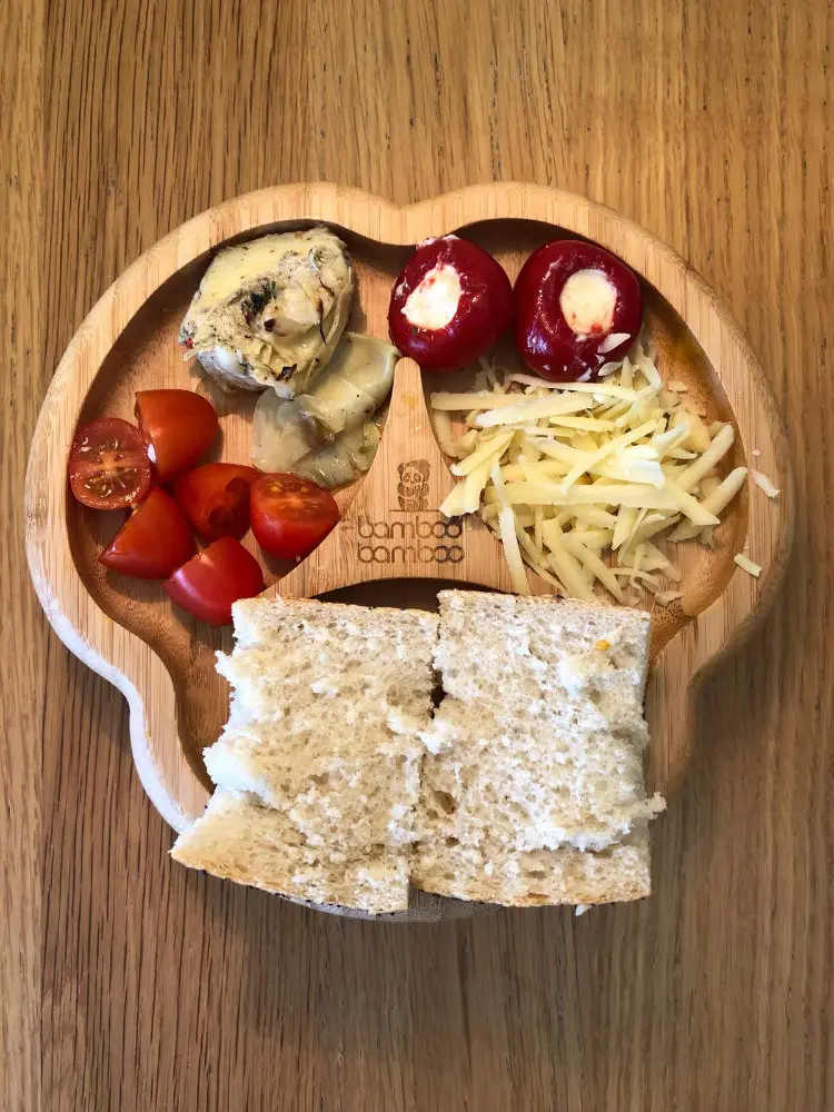 Top 10 Tips for Including Your Baby in Family Meals