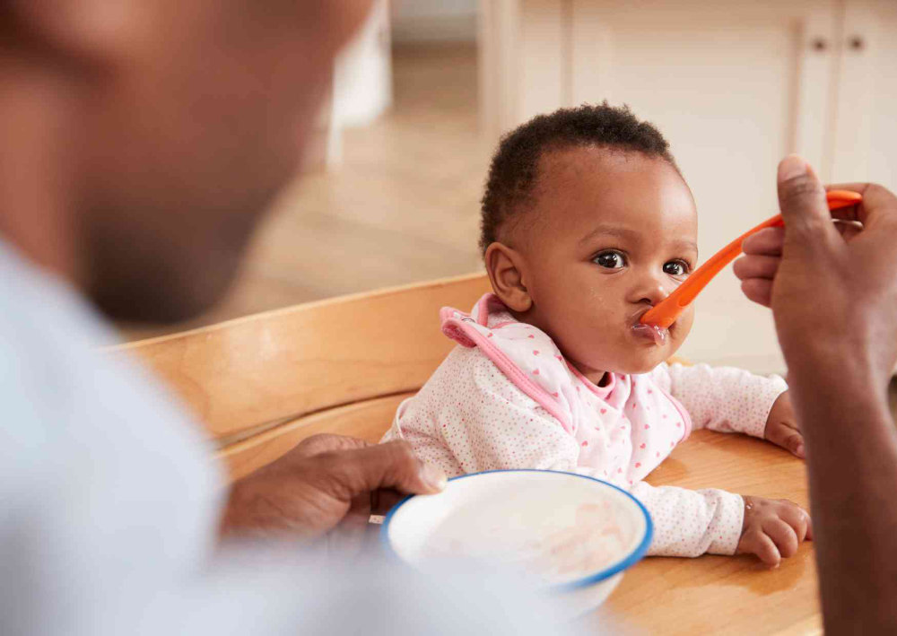 Why It’s Important to Sit With Your Child During Weaning and Beyond