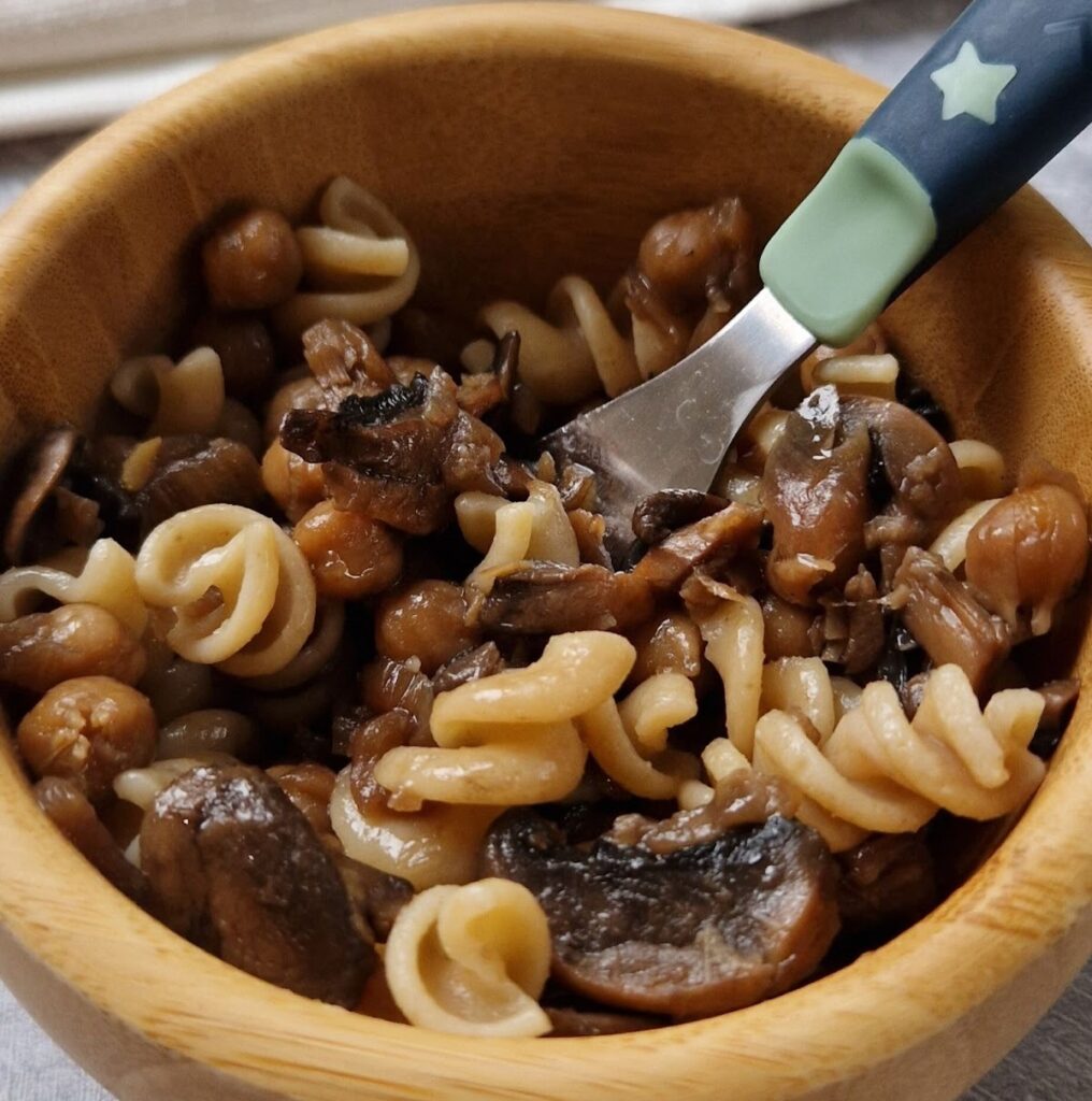 How to Get Kids to Eat Dinner Without the Battle